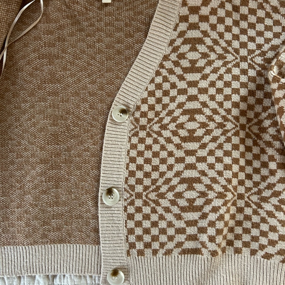 Geometric Checkered Cardigan - Picture 3 of 4